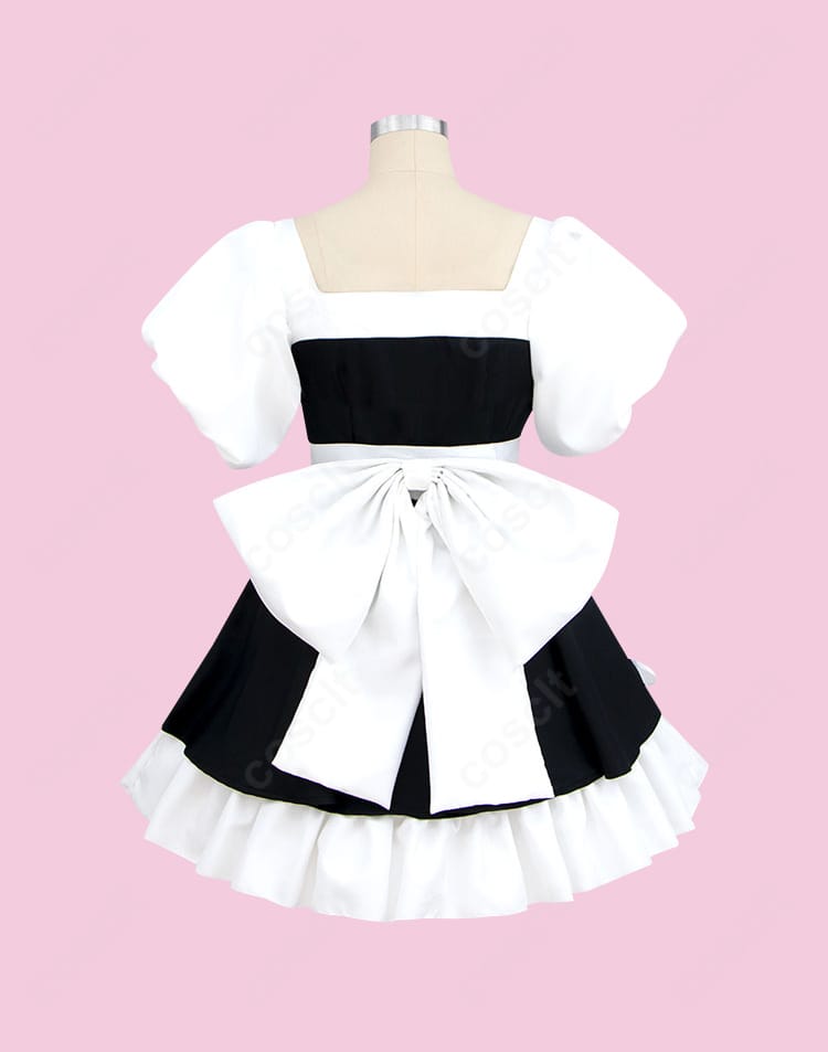 ALIEN STAGE スア メイド服コスプレ衣装の背面ディテール。背中のラインとエプロン結び目の美しい仕上がりを示す写真。