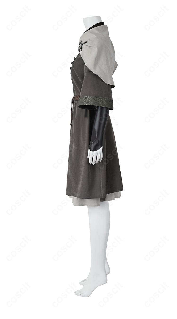 スカート左側装飾のクローズアップ。細部まで丁寧に仕上げた意匠