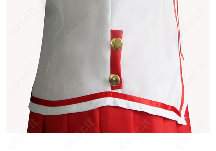 乙坂歩未 夏制服コスプレ衣装の裾ディテール。スカートの縁取りとプリーツの見え方を強調。