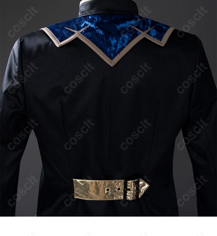 コート背面のデザイン解説ショット。背面装飾と切り替え線でEdenらしい完成度を表現。