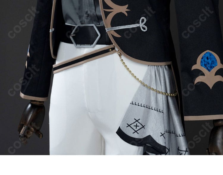 腰部アクセサリーの拡大。配置バランスと装飾パーツの形状を確認できる画像。