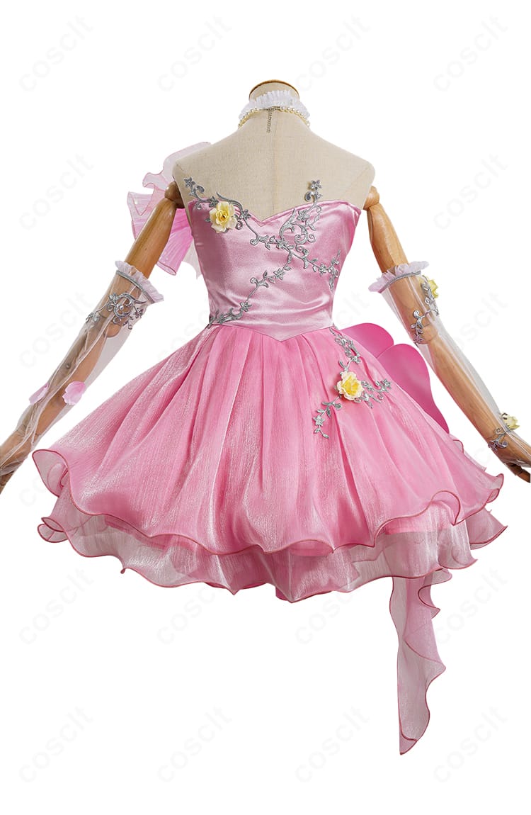 背面画像｜シルフィード衣装のバックスタイル、開閉部位とスカートの落ち感を確認