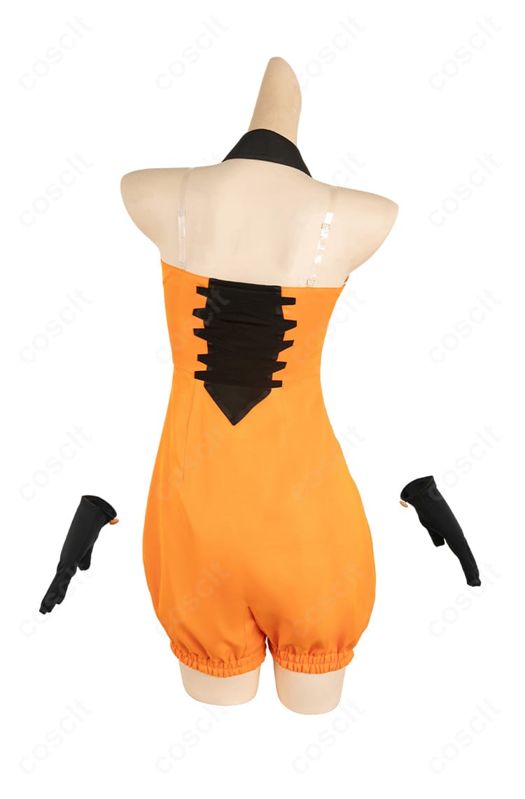 アオリ ハロウィンVer. コスプレ衣装の背面。背中からヒップにかけてのシルエットや装飾の位置関係を示す。