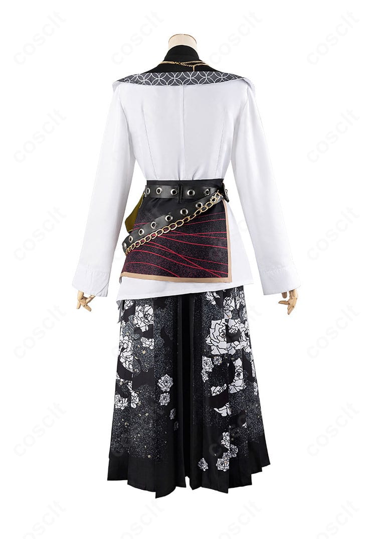 日野森志歩 コスプレ衣装の背面詳細。背中〜腰のラインとベルトの通し方を確認できる構図