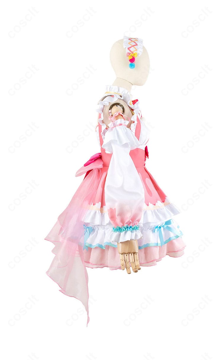 右側リボン装飾と装飾パーツ配置の近接ディテール