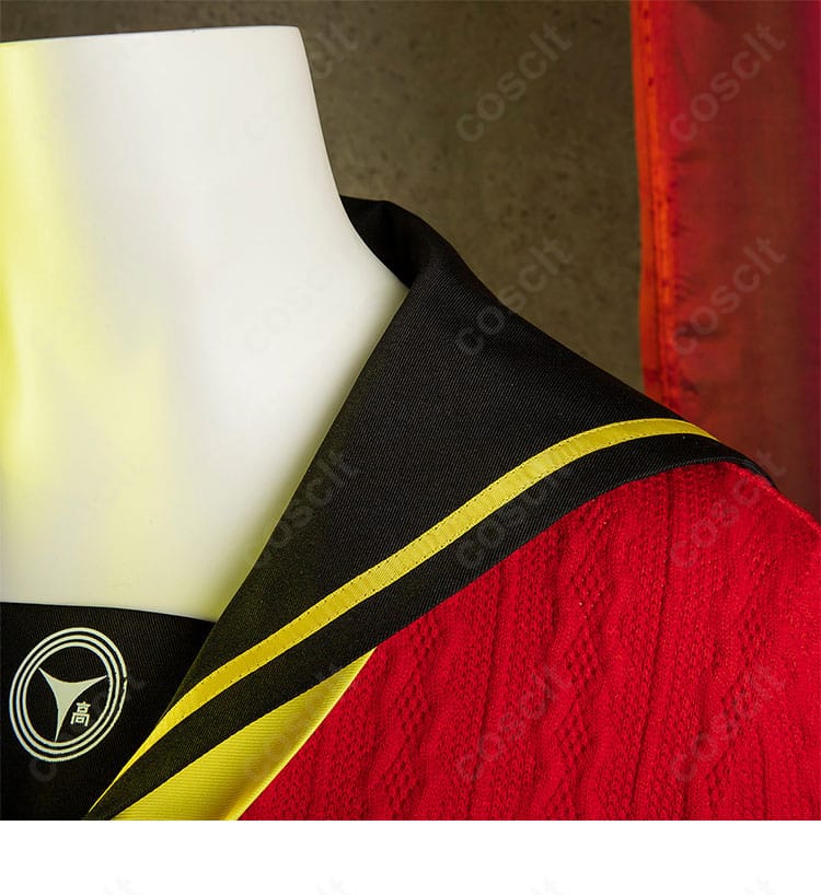 ペルソナ4 天城雪子 夏服制服コスプレ衣装の襟まわり細部。ステッチと形状の均整をクローズアップ