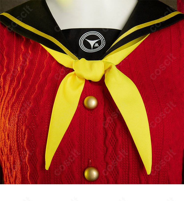 ペルソナ4 天城雪子 夏服制服コスプレ衣装のスカーフ付近ディテール。結び目の仕上がりと配色を強調