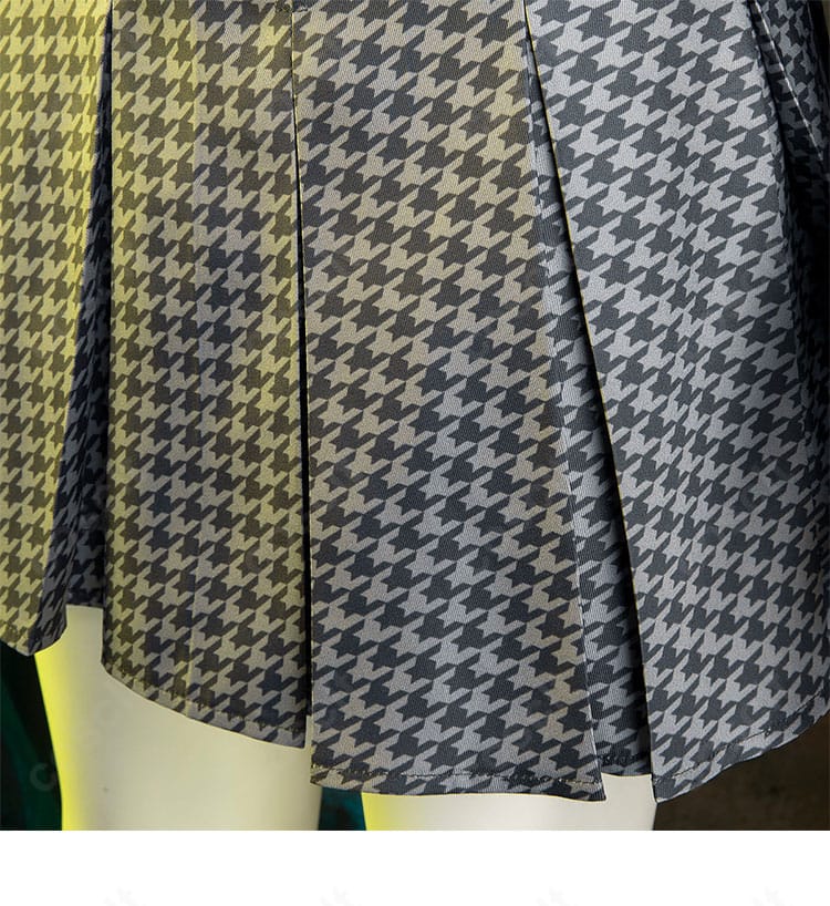 ペルソナ4 天城雪子 夏服制服コスプレ衣装のスカート装飾とドレープ。プリーツの表情が分かる画像