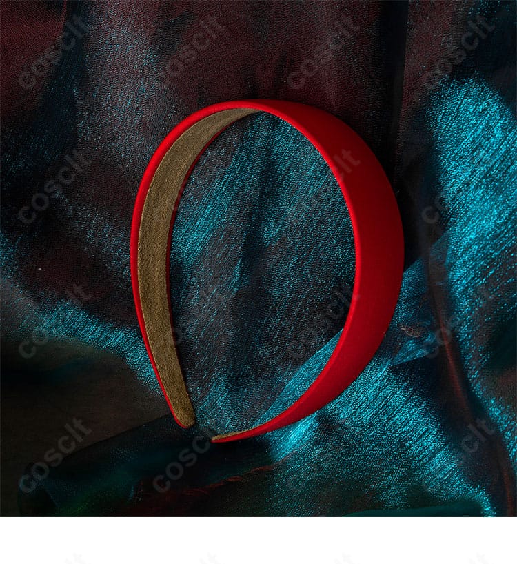 ペルソナ4 天城雪子 夏服制服コスプレ衣装のカチューシャ装飾。形状と装着イメージの接写