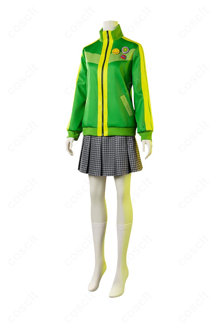ペルソナ4 里中千枝 夏服制服コスプレの側面。ジャケットのラインとスカートの広がりを確認できる