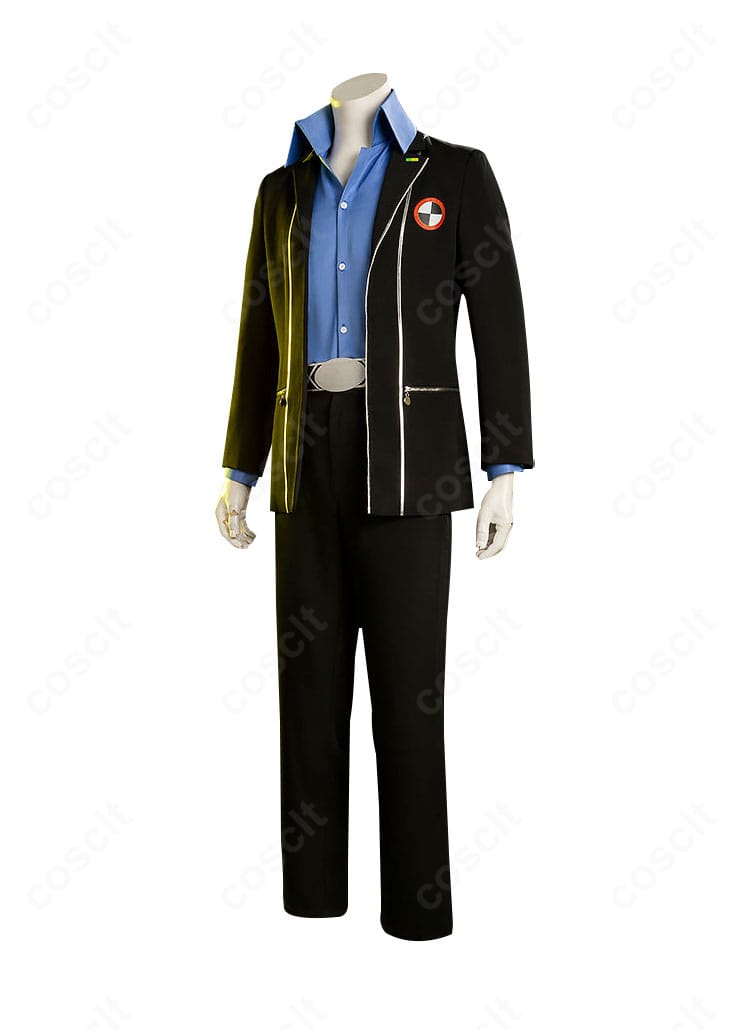 伊織順平 制服版コスプレ衣装のサイドビュー。コートのラインとパンツの落ち感を確認