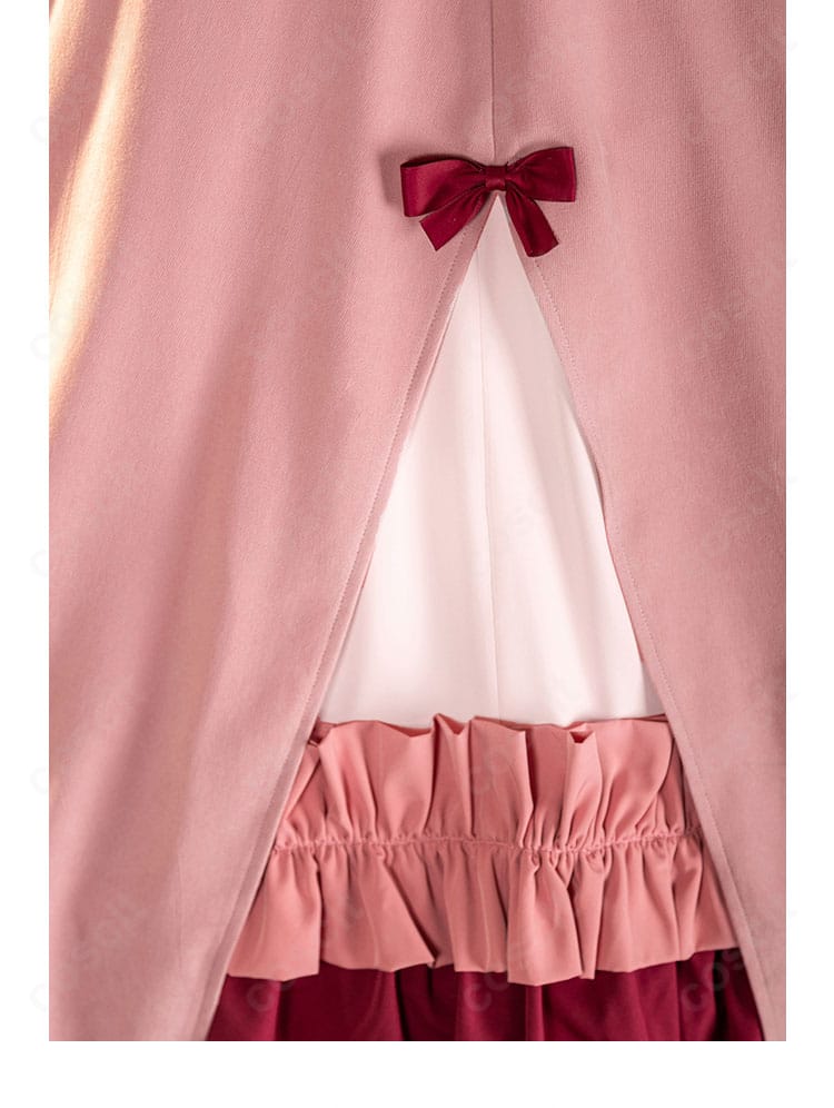 ヴィクトリカ・ド・ブロワ衣装 スカート背面の蝶結び詳細。後ろ姿のアクセントを明確に表現