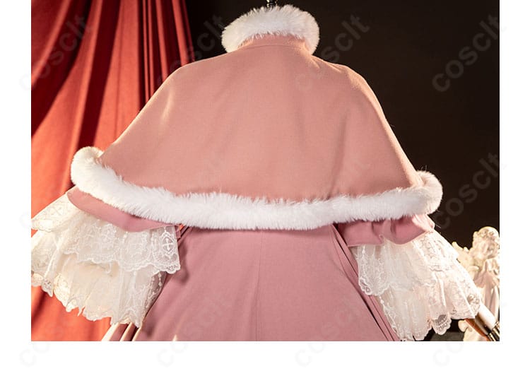 ヴィクトリカ・ド・ブロワ衣装 マント背面ディテール。背中のラインとドレープを強調