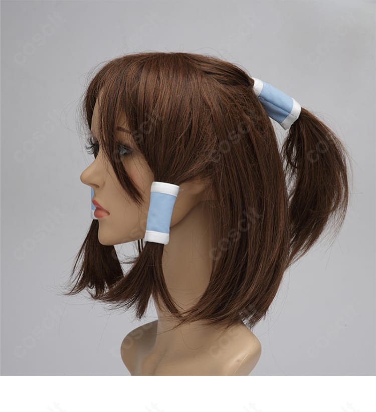 髪飾りの近接画像。作中イメージに沿った造形で、全身コーデの統一感を演出。