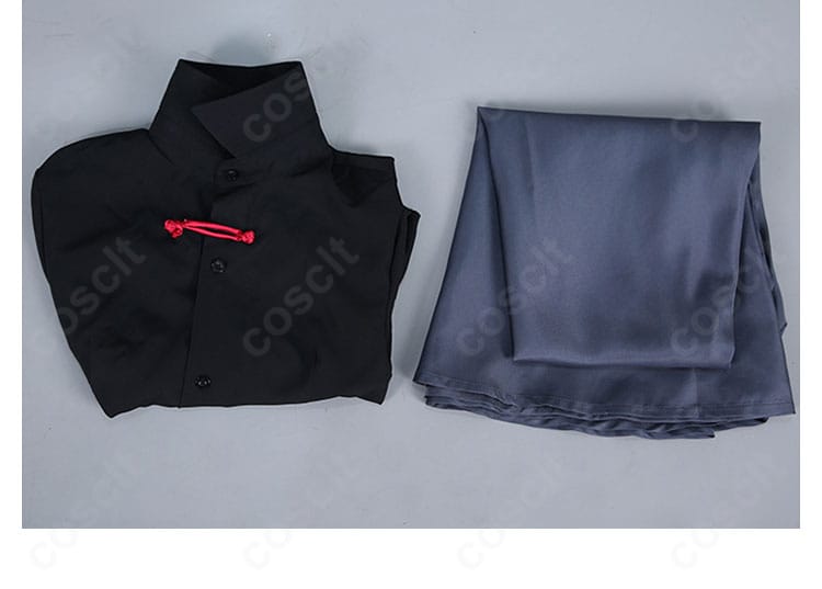 門襟部分の装飾アップ。シンプルで美しいデザインと丁寧な縫製で耐久性と再現性を両立。