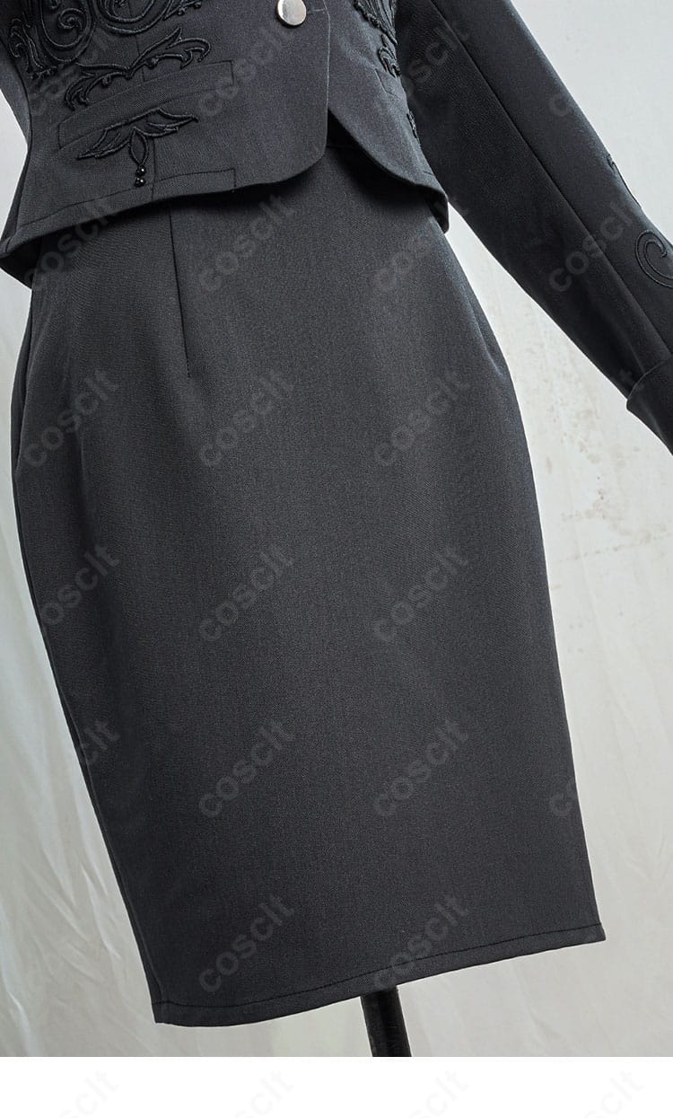 Identity V メリー・プリニウス フェリス コスプレ衣装のスカート装飾。ダークトーンの切り替えと縁取りが撮影映え。