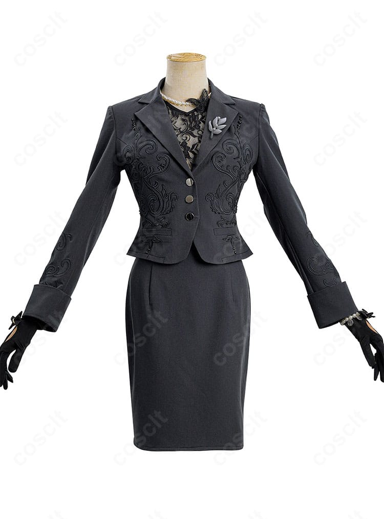 Identity V 第五人格 昆虫学者 メリー・プリニウス フェリス コスプレ衣装の正面全体。コートとスカートのハリ感が映える。