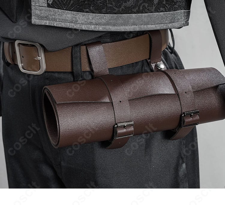第五人格 コスプレ衣装の腰飾りとベルト。装着位置と金具ディテール、バランスを示すクローズアップ