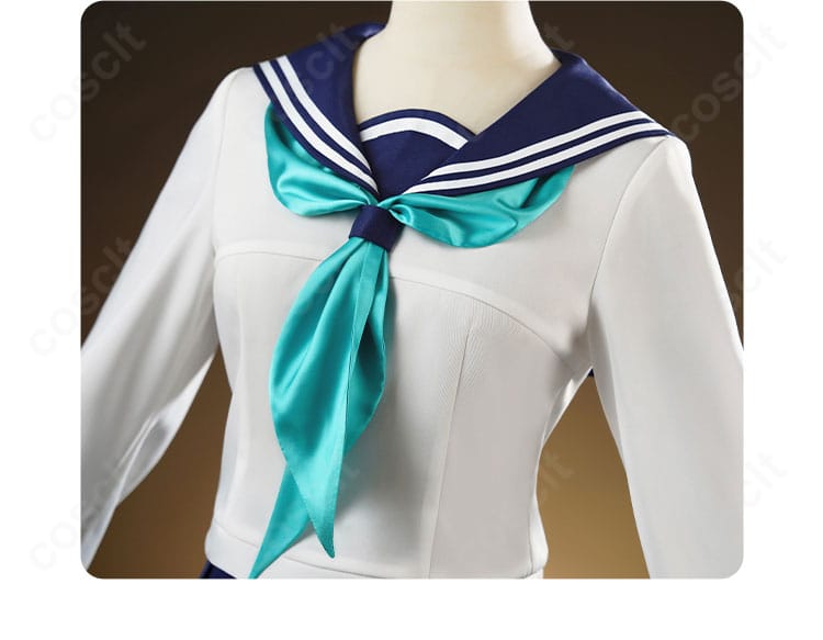ネクタイ/スカーフの結び部ディテール。バランスの良い幅と落ち感で学園テイストを端正に表現。