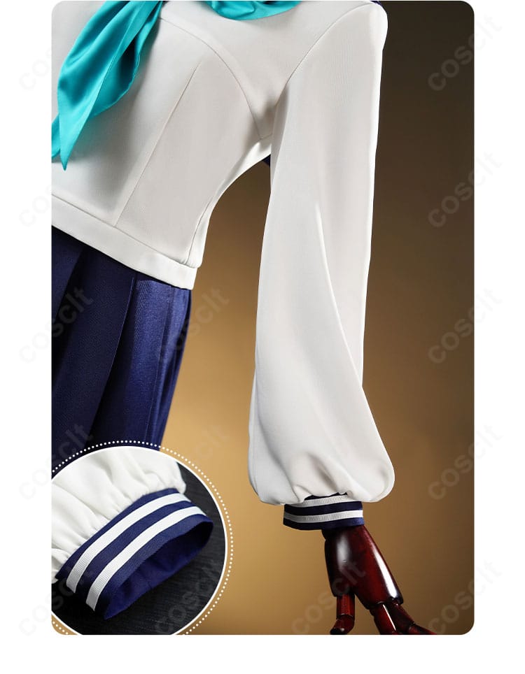 肩から袖にかけての装飾クローズアップ。精緻な意匠が上品さを引き立て、写真での情報量を確保。