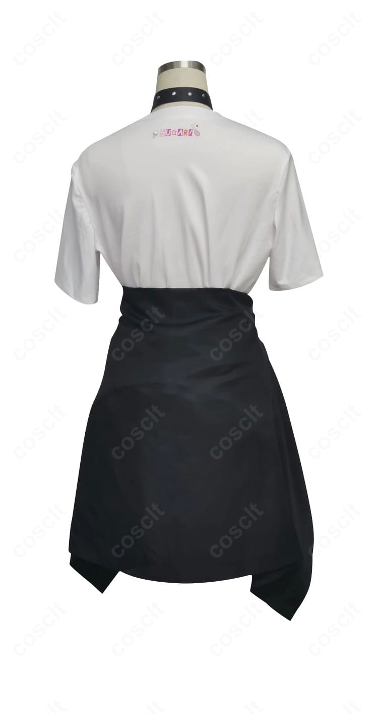 背面ショットの杏山カズサ シュガーラッシュ衣装。背中の切り替えと裾ライン、リストバンドの仕様がわかるディテール画像。