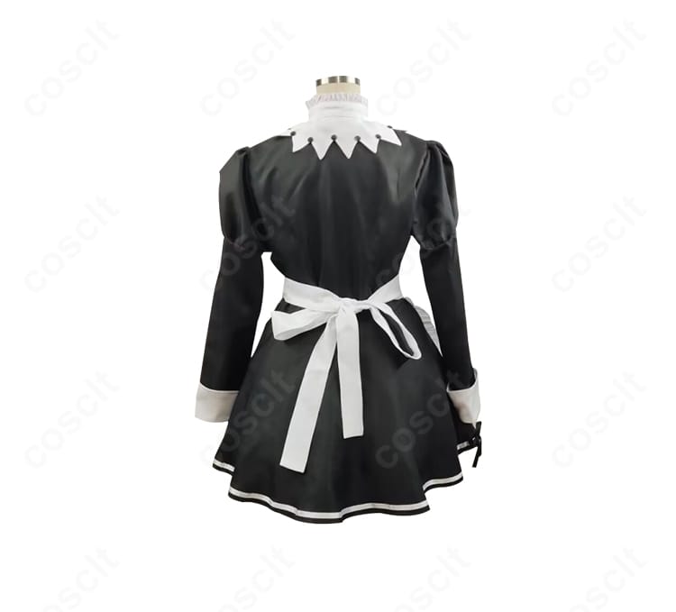 背面ディテールのドロシー メイド服。背中ファスナーとエプロン結び目、スカートの落ち感を確認可能。