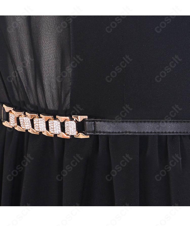 恋と深空 主人公コスプレの付属ベルト。質感の良い素材と金具のアクセントが映えるアップ