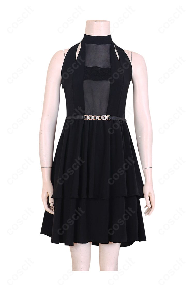 恋と深空 主人公コスプレ ワンピース正面。胸元から裾までのシンプルな裁ちと高再現のディテールが分かる写真