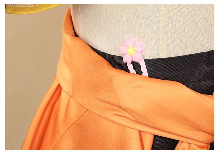 パンツのウエスト周りディテール。前立てとボタン意匠