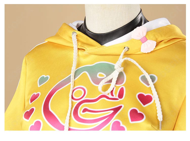 襟元の精緻な意匠。縁取りと形状が分かるウィラ・ナイエル衣装の襟