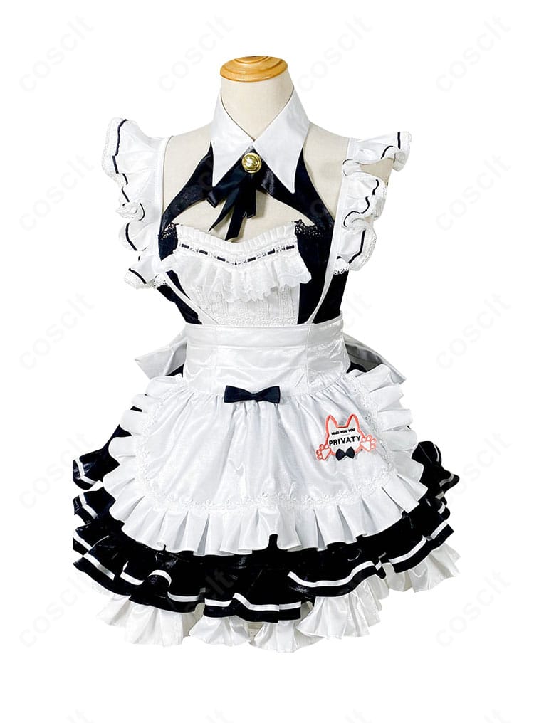 プリバティ アンカインド・メイド衣装の正面ディテール。胸元の鈴とエプロンのフリル、縫製の仕上がりが分かる接写