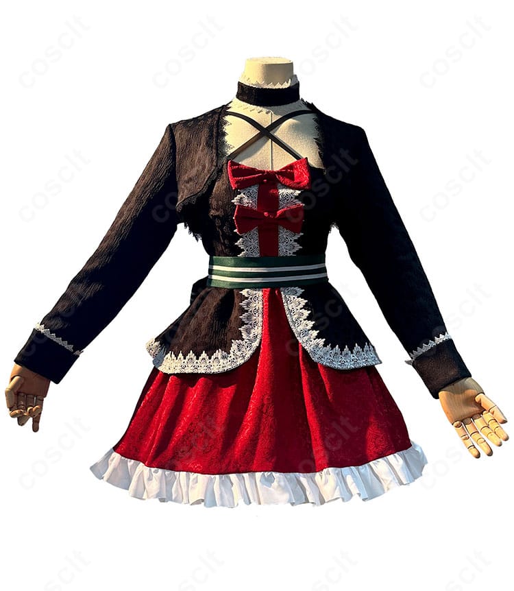 小鳥遊六花 クリスマス衣装の正面全体。ワンピースとチョーカー、上着のバランスが分かる構図。