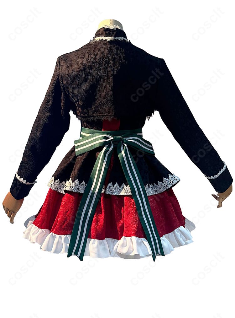 小鳥遊六花 クリスマス衣装の背面。大きな背部蝶結びと上着のライン、裾の落ち感を撮影。