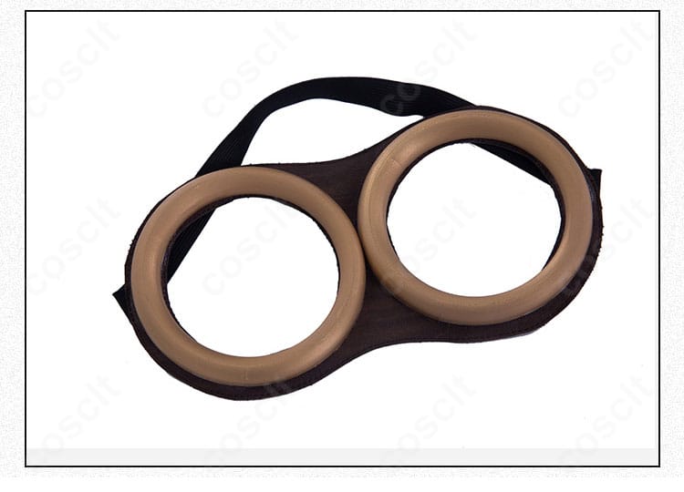 付属メガネの装飾アップ。フレーム形状と質感が分かるディテール。