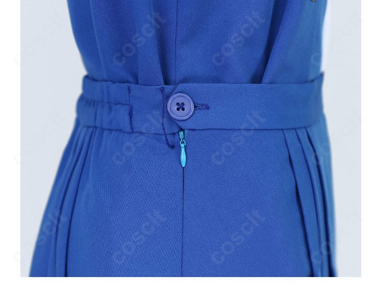 花嵐エリ コスプレ衣装 スカートのボタンとチェーンの位置関係が分かるディテール写真