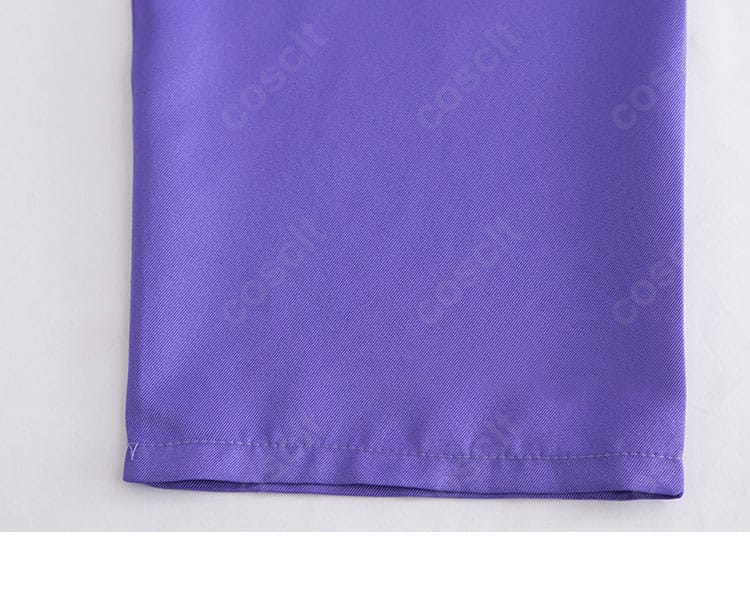 インナー袖口の装飾細部。重ねの見え方と端の始末が分かります。