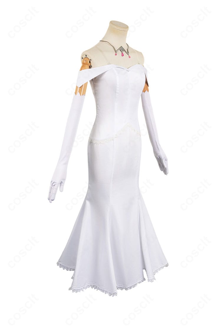 エミリア白ワンピースの右側面。フィット感とステッチの整いを確認できるカット。