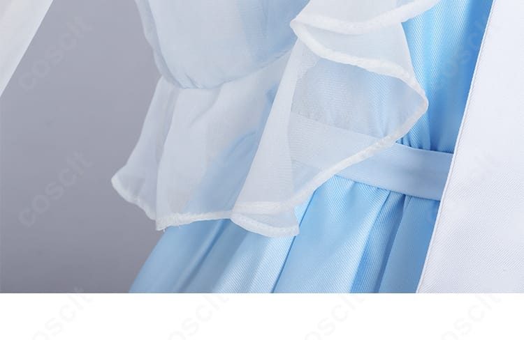 甘雨(カンウ)コスプレ衣装のスカート装飾ディテール。模様と縁取りの仕上がりが撮影映えすることを示すカット。