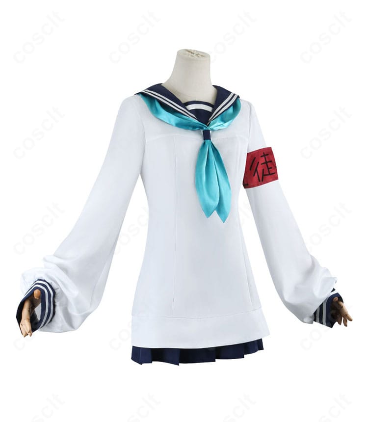 側面ディテール。袖口の装飾とスカートのフレア感がわかる横姿の再現カット。