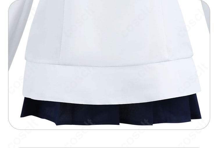 装飾ディテールの寄り。ボタンやパイピングなど質感重視の再現パーツを確認。