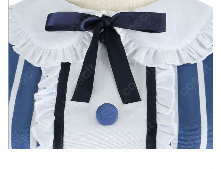 千代田莉々歌 コスプレ メイド服の胸元リボン装飾アップ。可愛らしい蝶結びがアクセント