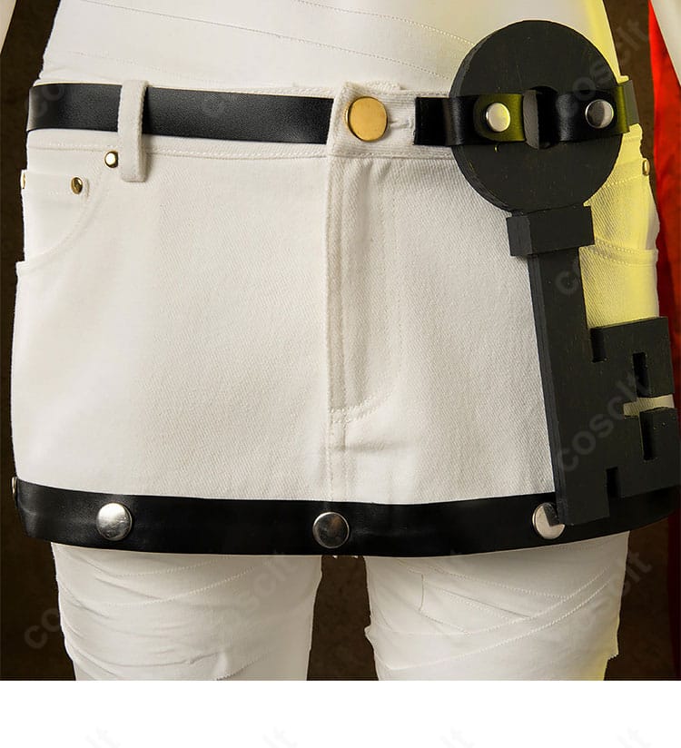 ショートパンツ前面の装飾アップ。ステッチとパーツ配置でA.B.Aらしさを再現。