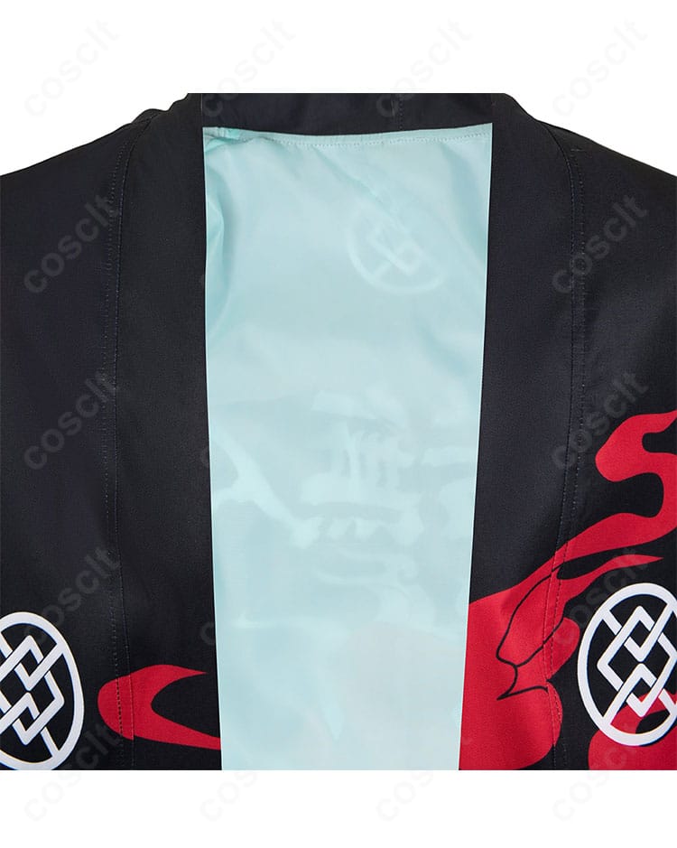 井芹仁菜コスプレ衣装の襟元装飾クローズアップ。ネックラインの形状とパーツ配置が分かる画像。