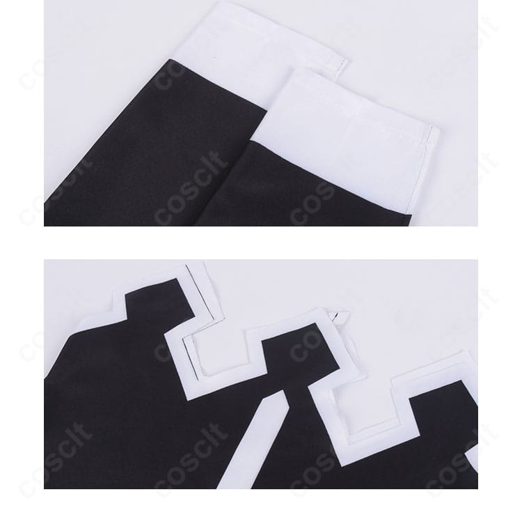 袖口の装飾アップ。リボンと端処理の丁寧さが伝わるゆんゆんコスの細部。