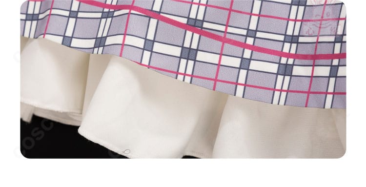 スカート裾のクローズアップ。端処理の丁寧さと落ち着いた色味を強調した仕上がりが分かる画像。