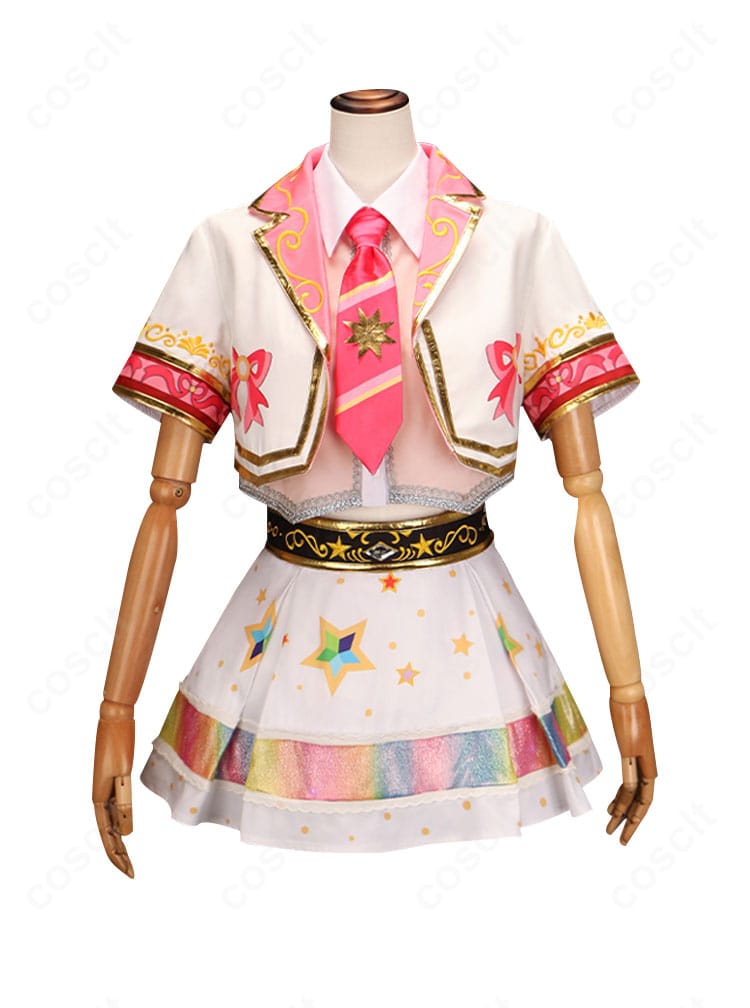 星宮いちご ヒラリ/ヒトリ/キラリ コスプレ衣装の正面ビュー。コートの配色と胸元装飾が分かるカット