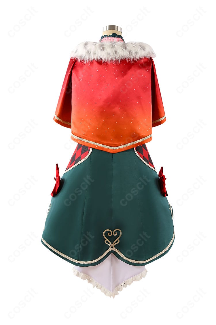 草薙寧々 クイーン・オブ・ハート衣装の背面。背ファスナーの仕立てとマントの取り付け位置、後ろ姿のラインを詳細に表示。