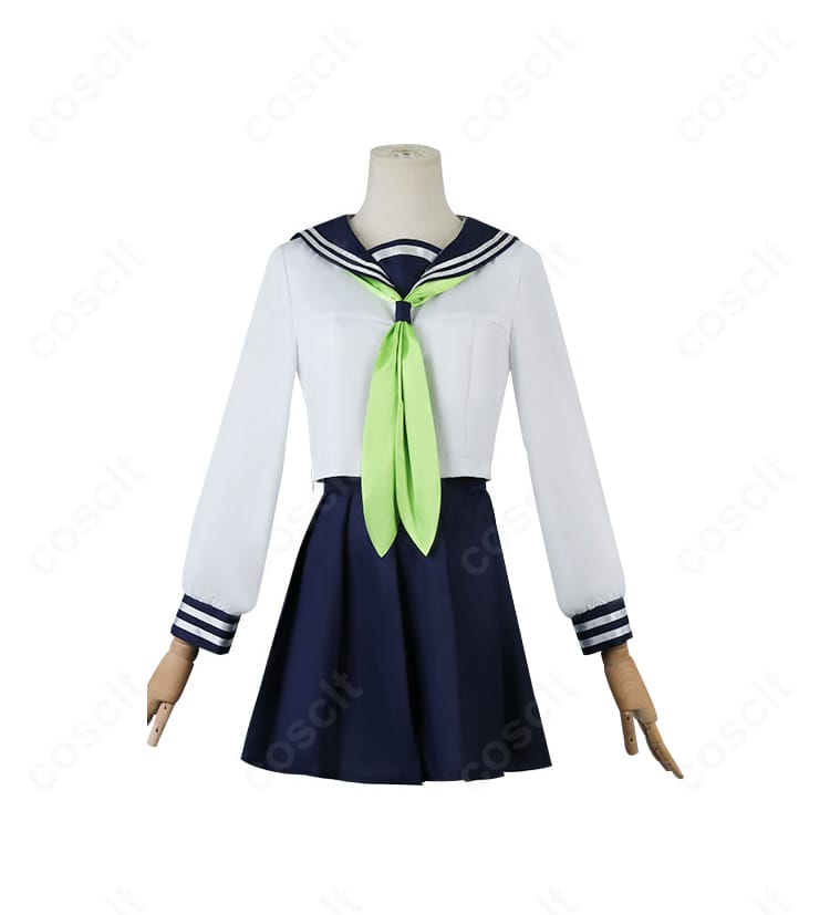 狸小路絹 制服インナーのクローズアップ。裏地の滑りとステッチワーク、着心地を高める仕様を撮影。