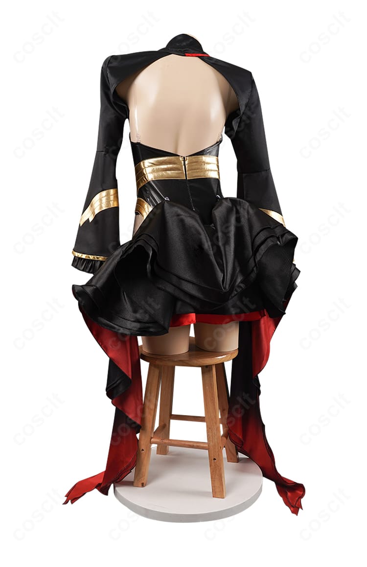 魔法少女ホロウィッチ衣装の背面。開閉部の構造とリボン、腰飾りの位置関係