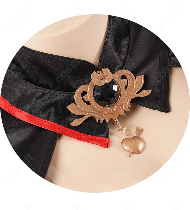 宝鐘マリン 魔法少女ホロウィッチ衣装の襟飾りディテール。リボンと装飾パーツの質感